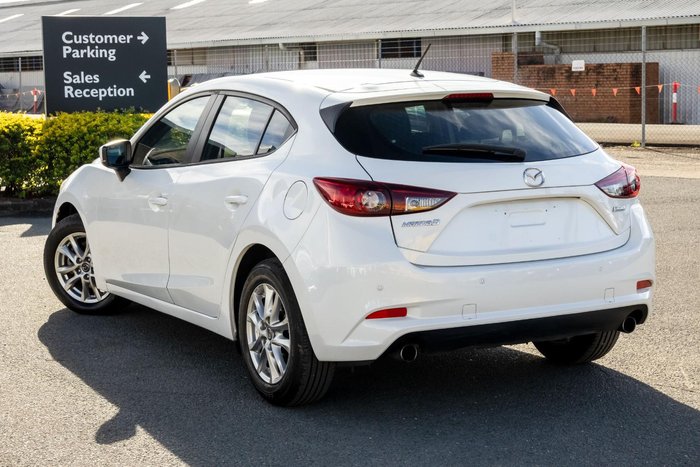 2017 Mazda 3 Neo