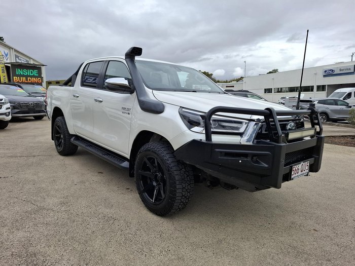 2021 Toyota Hilux SR5