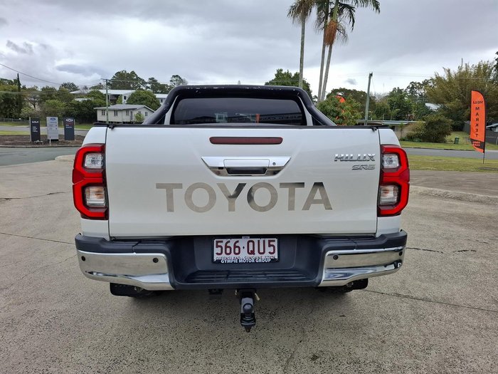 2021 Toyota Hilux SR5