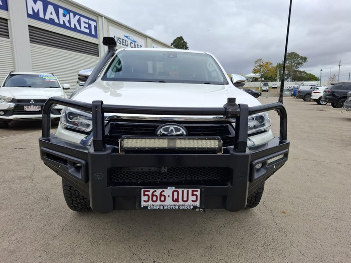 2021 Toyota Hilux SR5