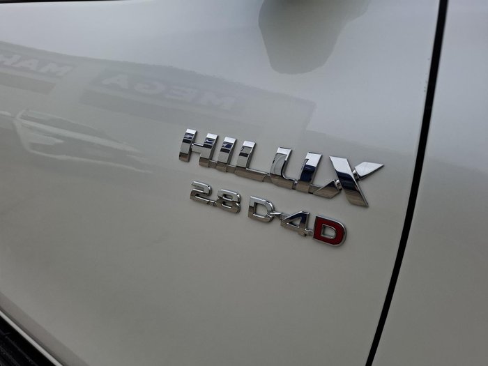2021 Toyota Hilux SR5