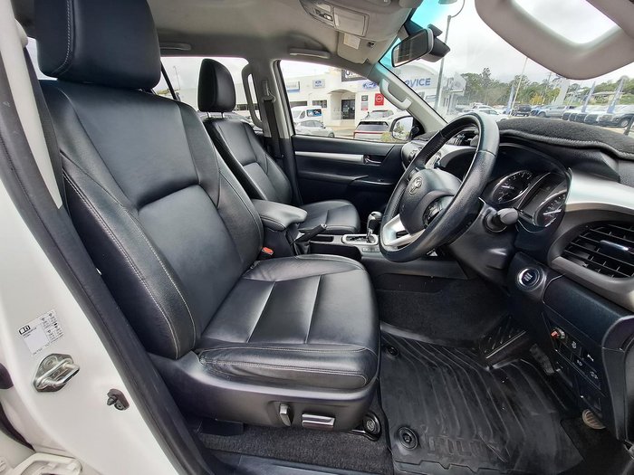 2021 Toyota Hilux SR5