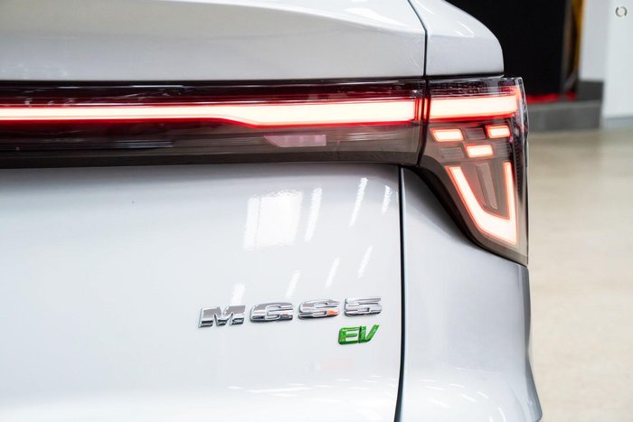 2026 MG MGS5 EV Essence 49