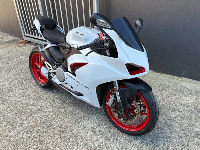 2022 Ducati PANIGALE V2 WHITE