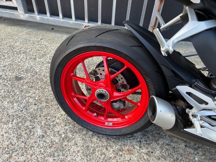 2022 Ducati PANIGALE V2 WHITE