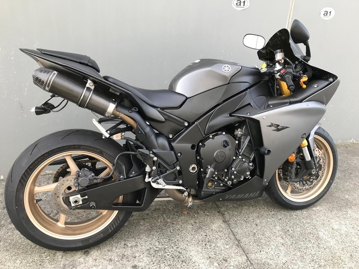 2014 Yamaha YZF-R1