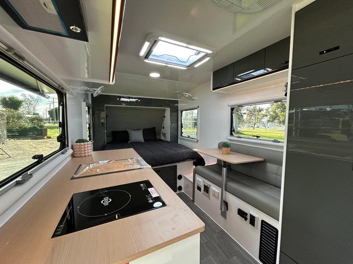 2026 Union RV 18Ht
