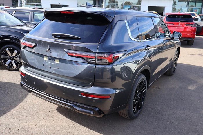 2026 Mitsubishi Outlander Black Edition