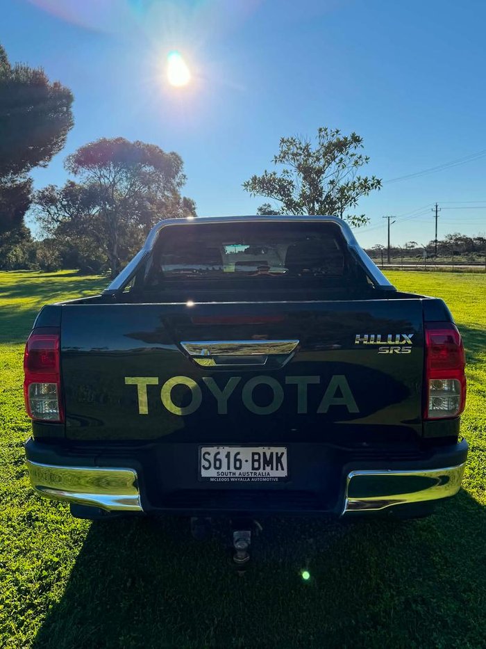 2016 Toyota Hilux SR5
