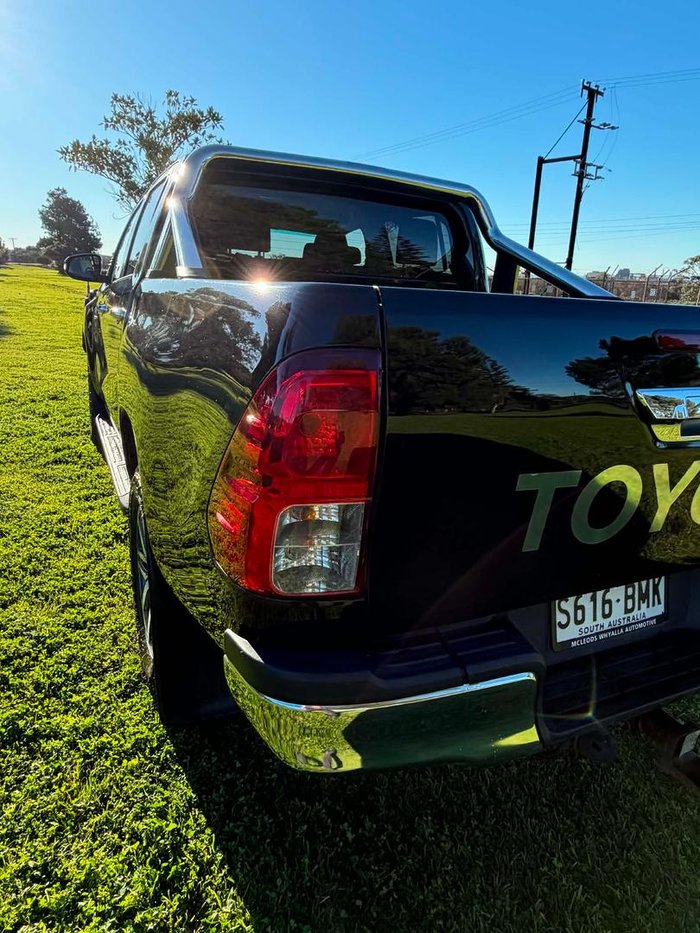 2016 Toyota Hilux SR5
