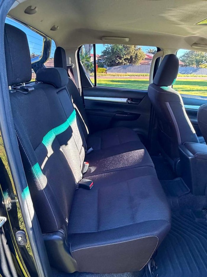 2016 Toyota Hilux SR5