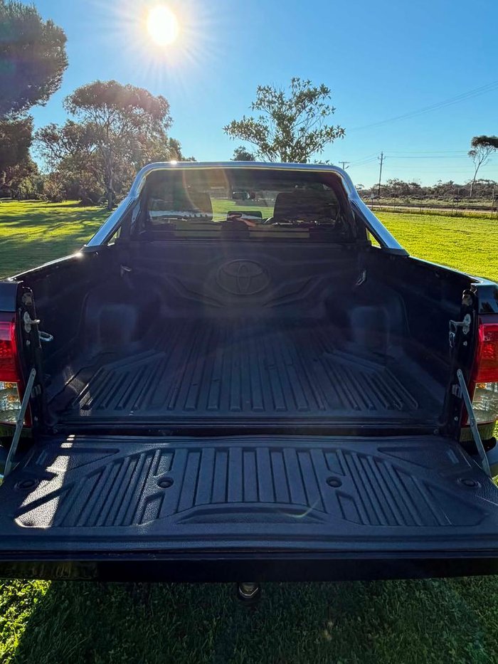 2016 Toyota Hilux SR5