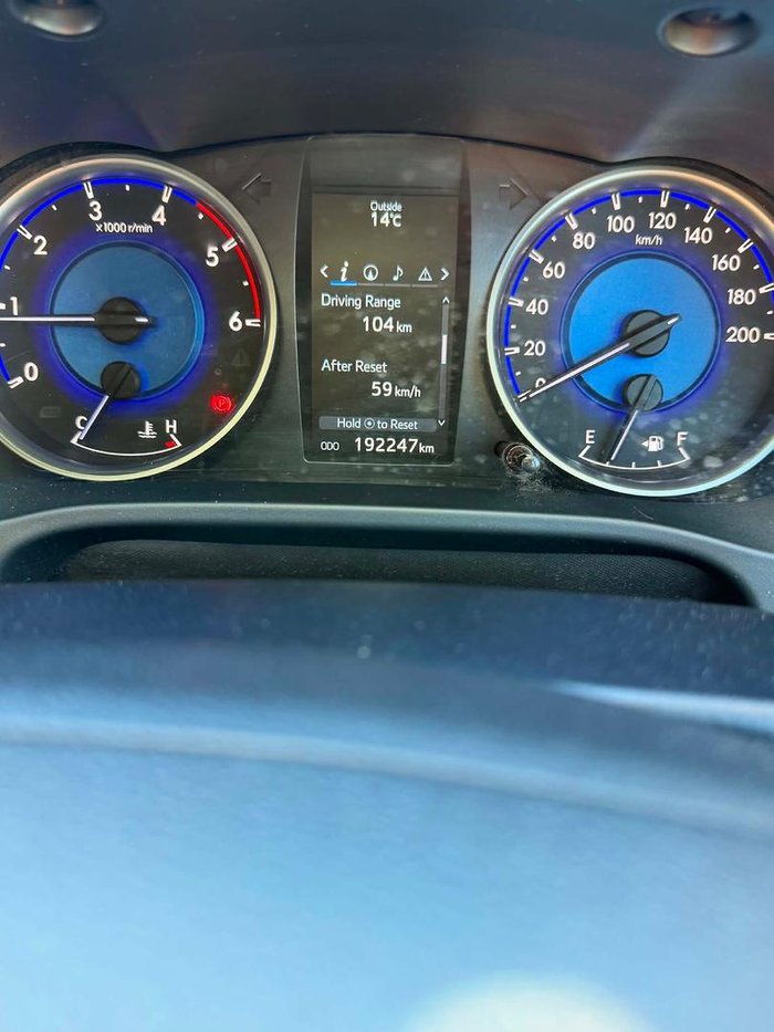 2016 Toyota Hilux SR5