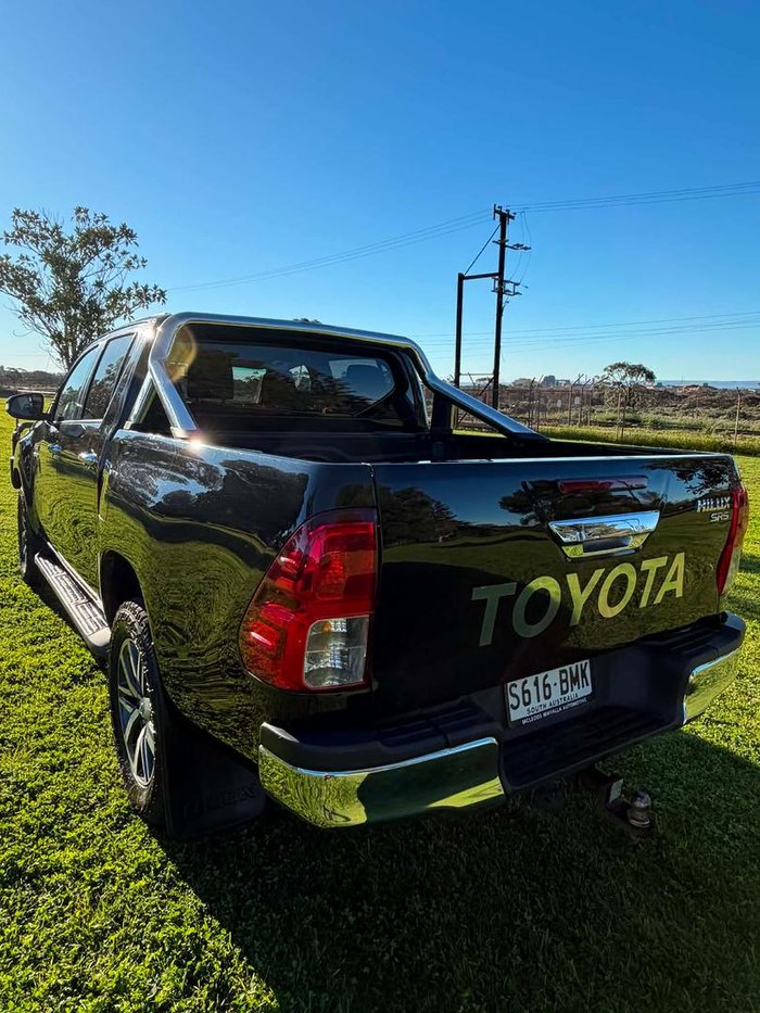 2016 Toyota Hilux SR5