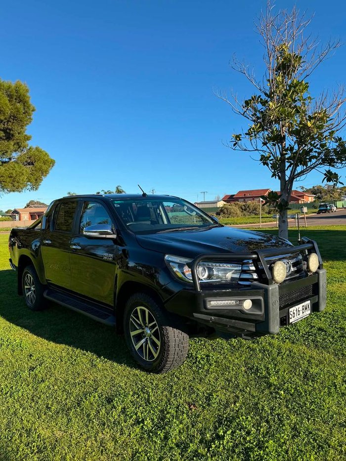 2016 Toyota Hilux SR5