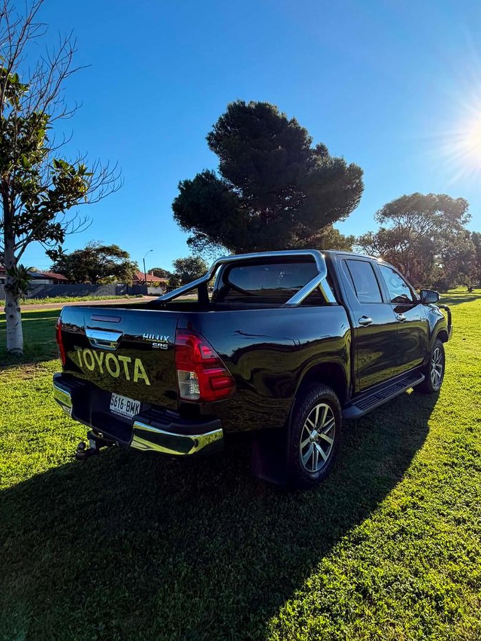 2016 Toyota Hilux SR5