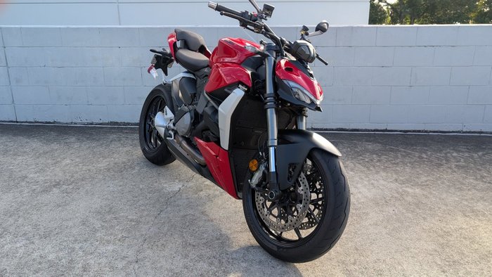 2023 DUCATI STREETFIGHTER V2 Red