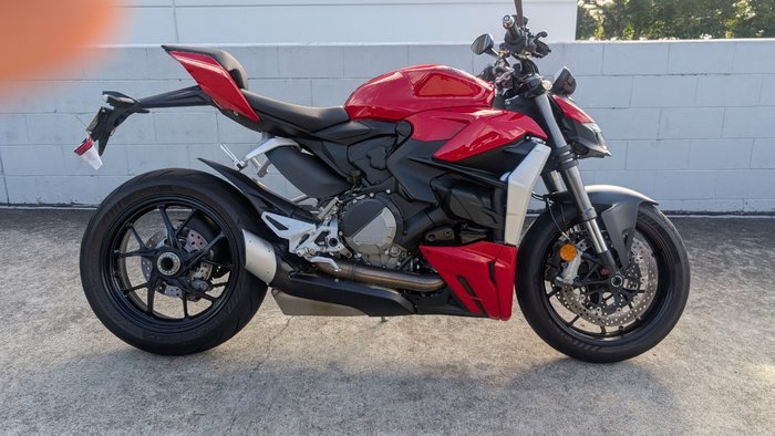 2023 DUCATI STREETFIGHTER V2 Red