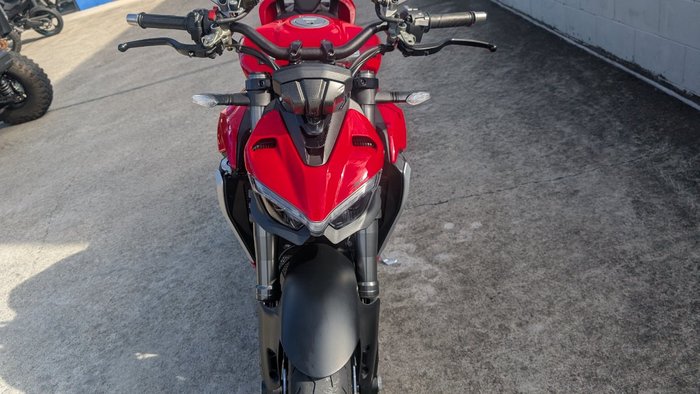 2023 DUCATI STREETFIGHTER V2 Red