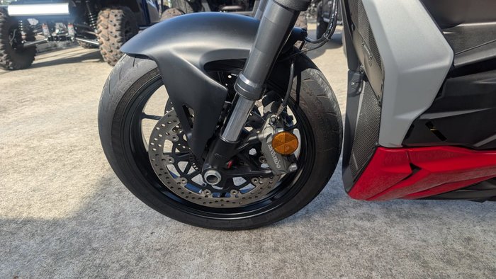 2023 DUCATI STREETFIGHTER V2 Red