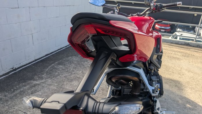 2023 DUCATI STREETFIGHTER V2 Red