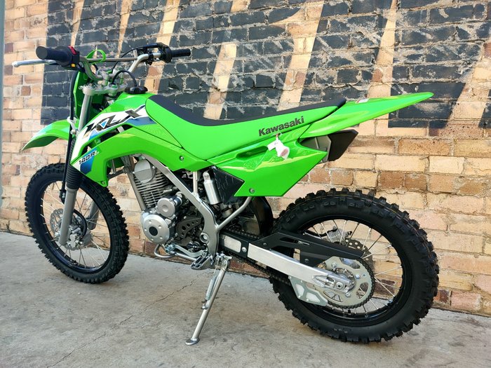 2027 KAWASAKI KLX140R MINI BIKE GREEN