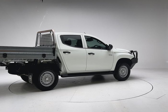 2023 Mitsubishi Triton GLX
