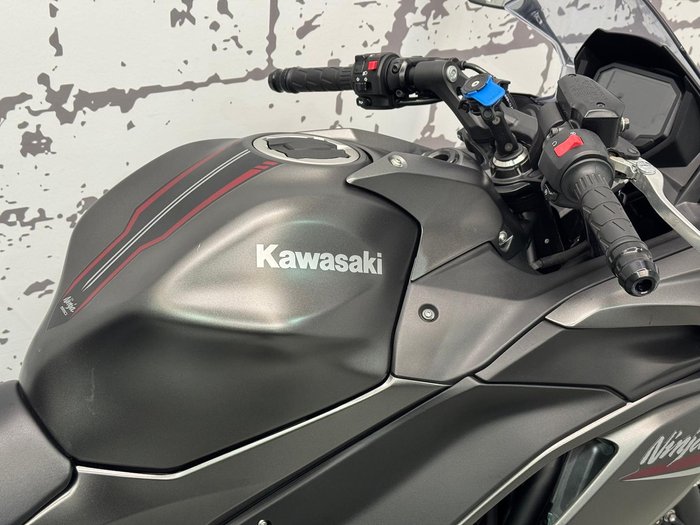 2022 Kawasaki Ninja 650 ABS Ninja Grey