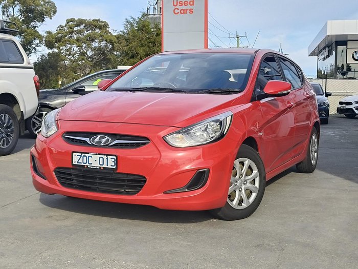 2012 Hyundai Accent Active
