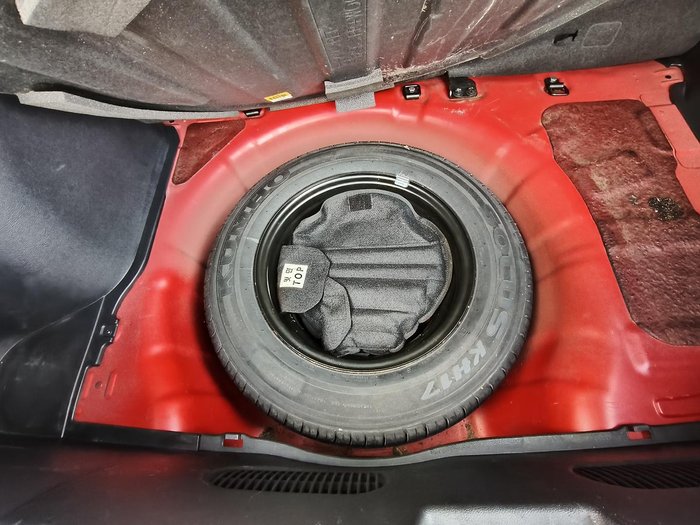 2012 Hyundai Accent Active