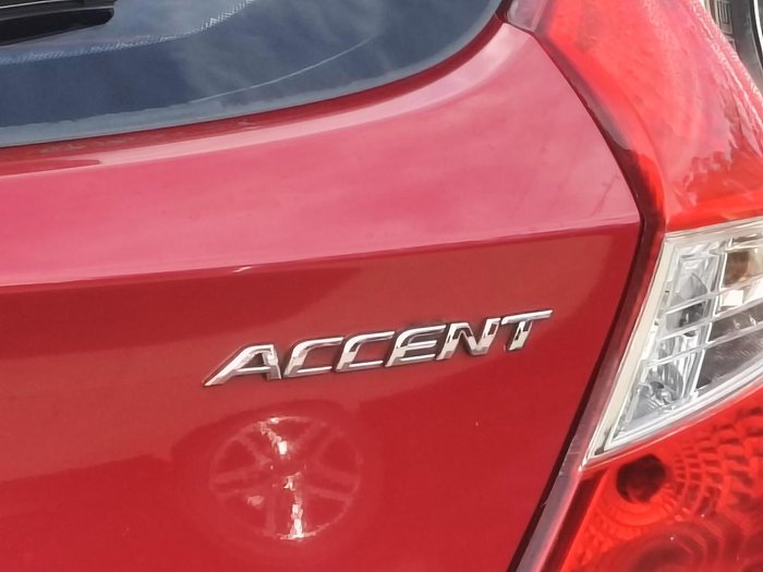 2012 Hyundai Accent Active