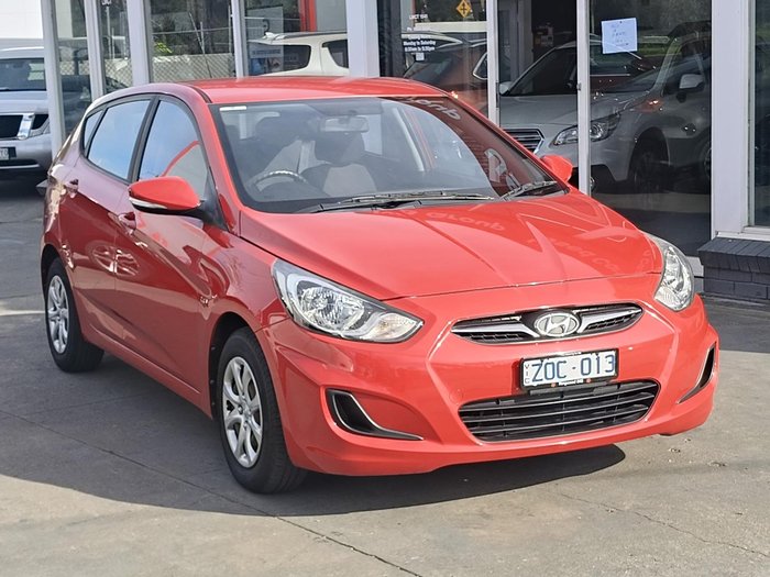 2012 Hyundai Accent Active