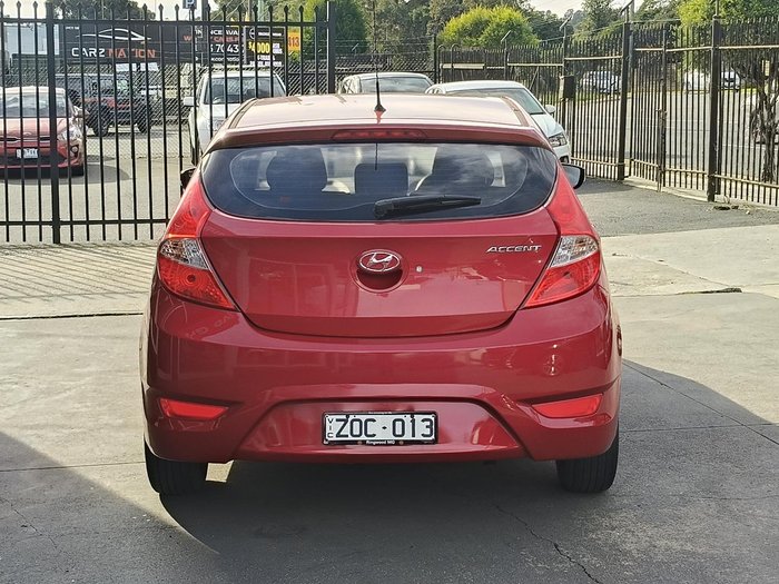 2012 Hyundai Accent Active