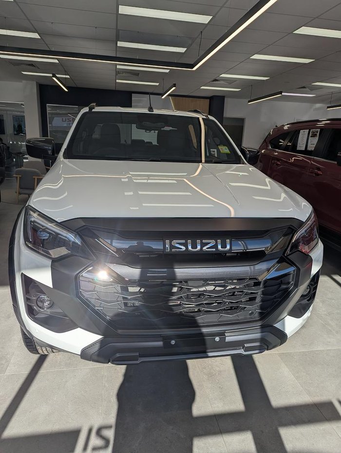 2026 Isuzu D-MAX X-TERRAIN MY25.5 4X4 Dual Range Mineral White