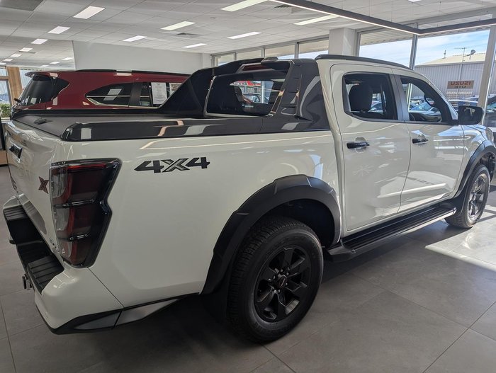 2026 Isuzu D-MAX X-TERRAIN MY25.5 4X4 Dual Range Mineral White