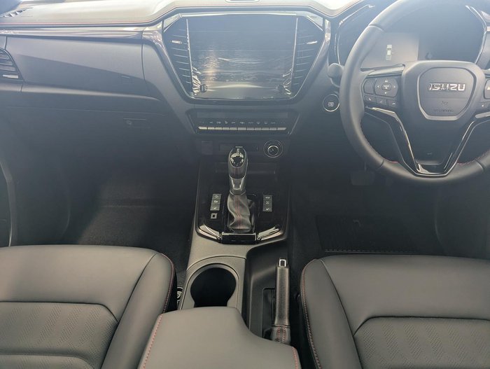 2026 Isuzu D-MAX X-TERRAIN MY25.5 4X4 Dual Range Mineral White