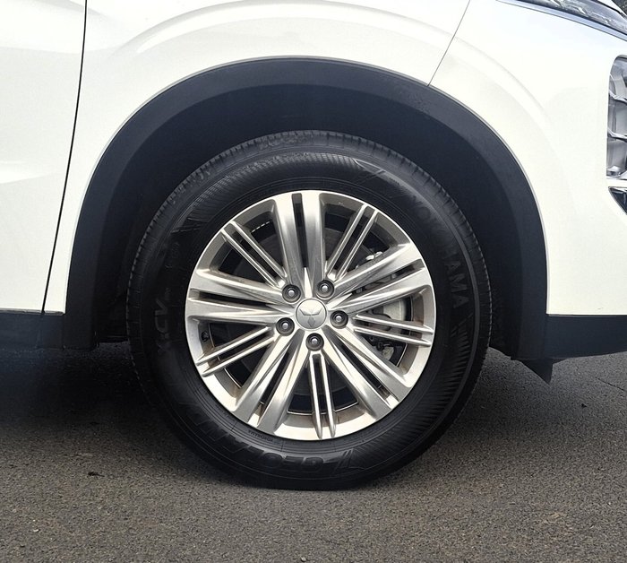 2022 Mitsubishi Outlander LS