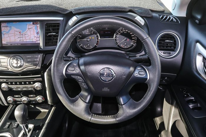 2016 Nissan Pathfinder ST-L