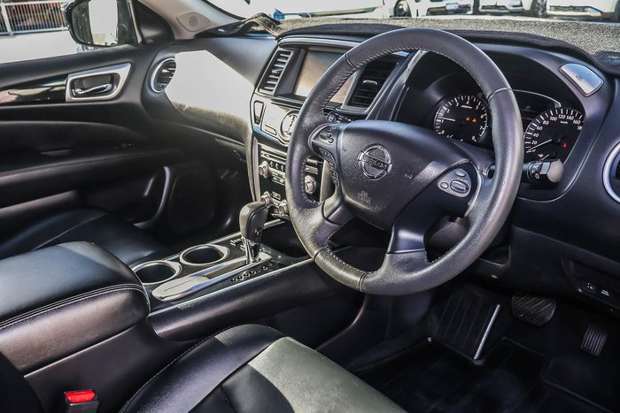 2016 Nissan Pathfinder ST-L