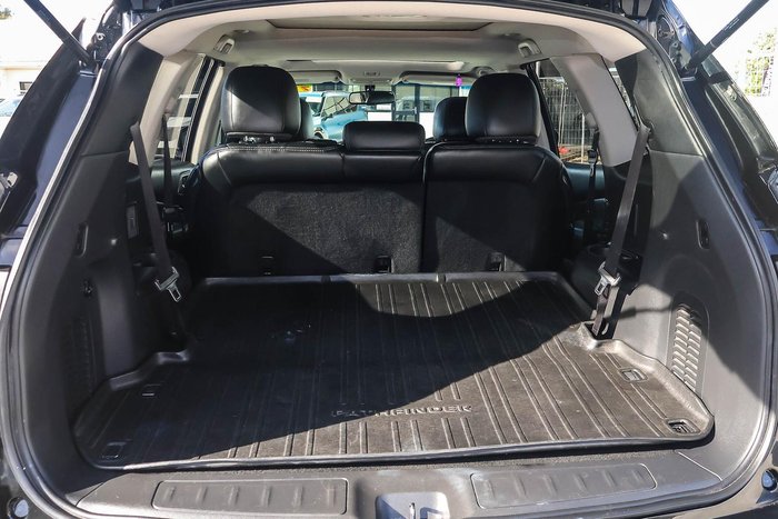 2016 Nissan Pathfinder ST-L