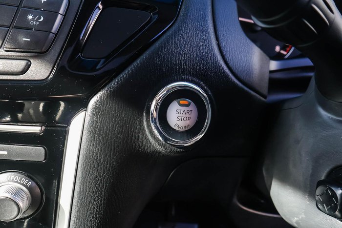 2016 Nissan Pathfinder ST-L