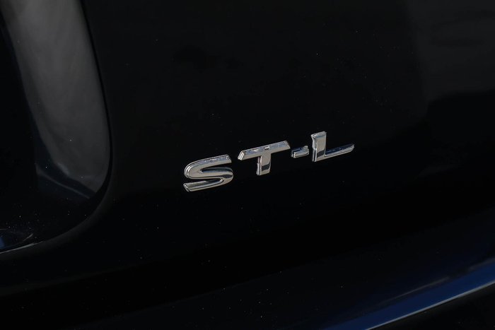 2016 Nissan Pathfinder ST-L