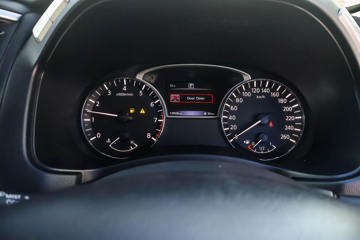 2016 Nissan Pathfinder ST-L