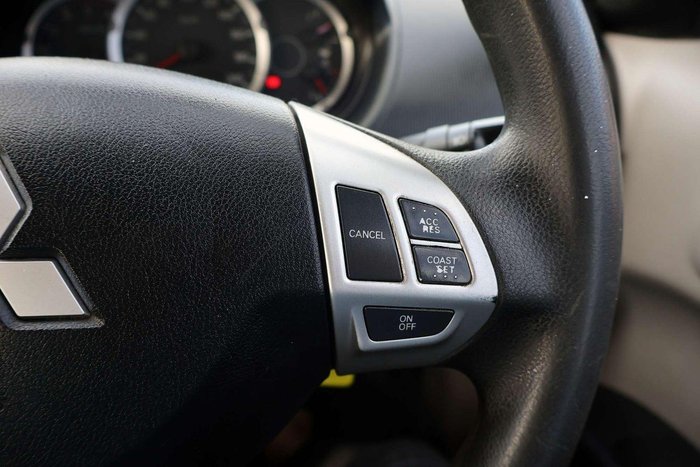 2014 Mitsubishi Triton GLX