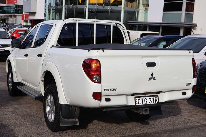 2014 Mitsubishi Triton GLX
