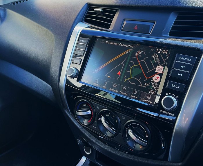 2021 Nissan Navara ST