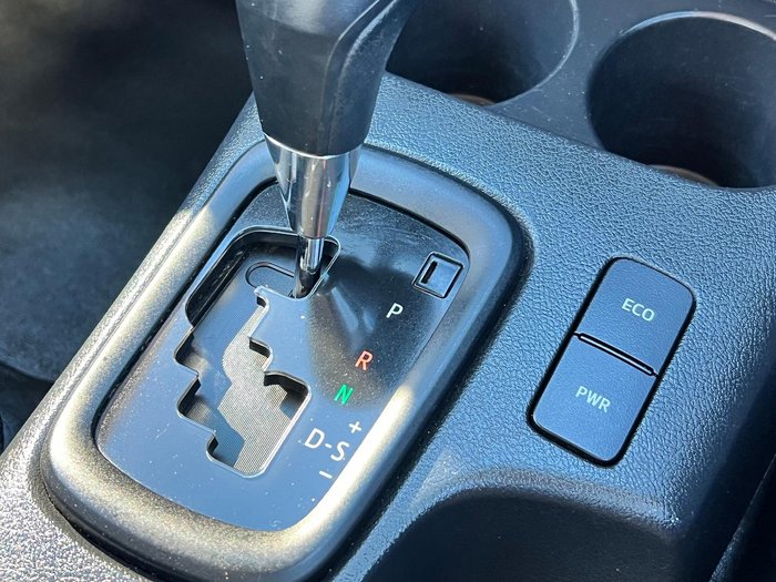 2022 Toyota Hilux SR