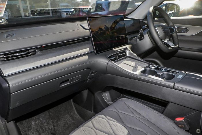 2026 Chery Tiggo 8 Super Hybrid Ultimate