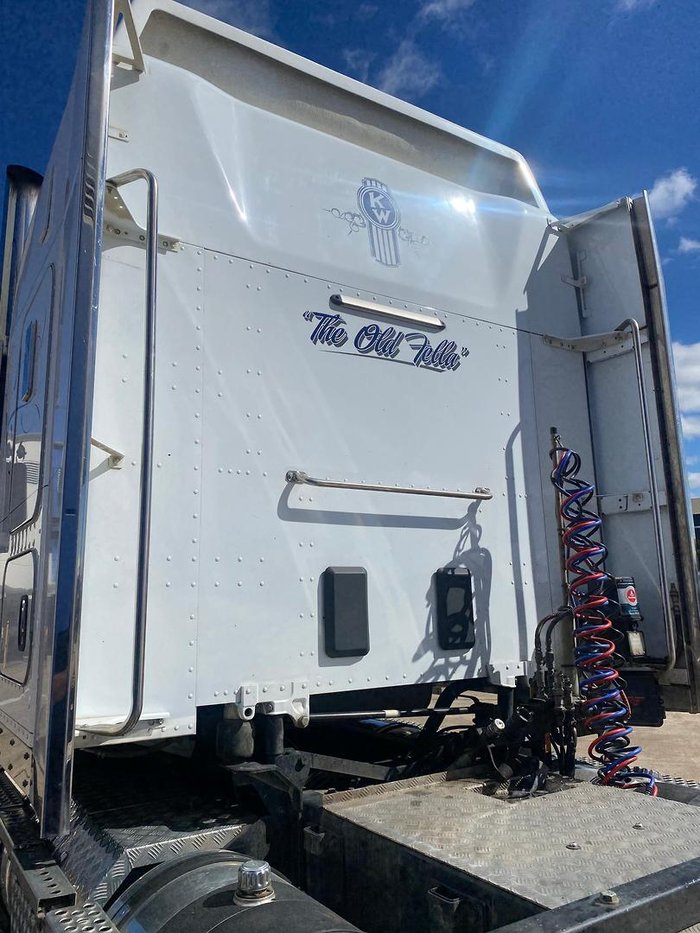 2023 Kenworth T610 SAR