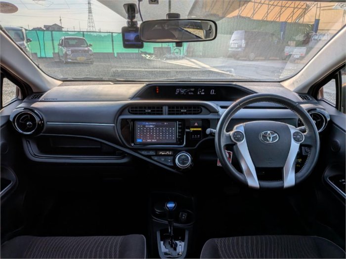 2015 Toyota Aqua